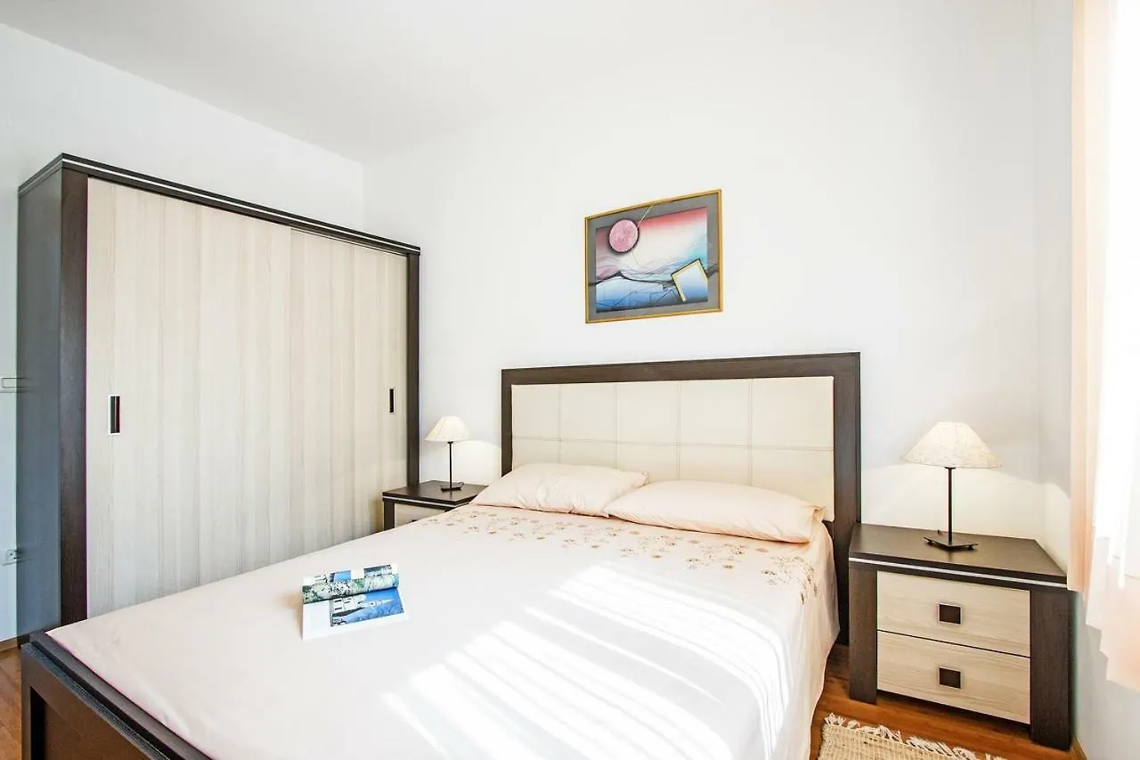 Apartments Bolt Pola Croazia