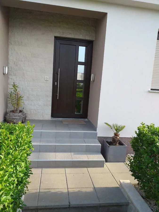Apartments Bolt Pola